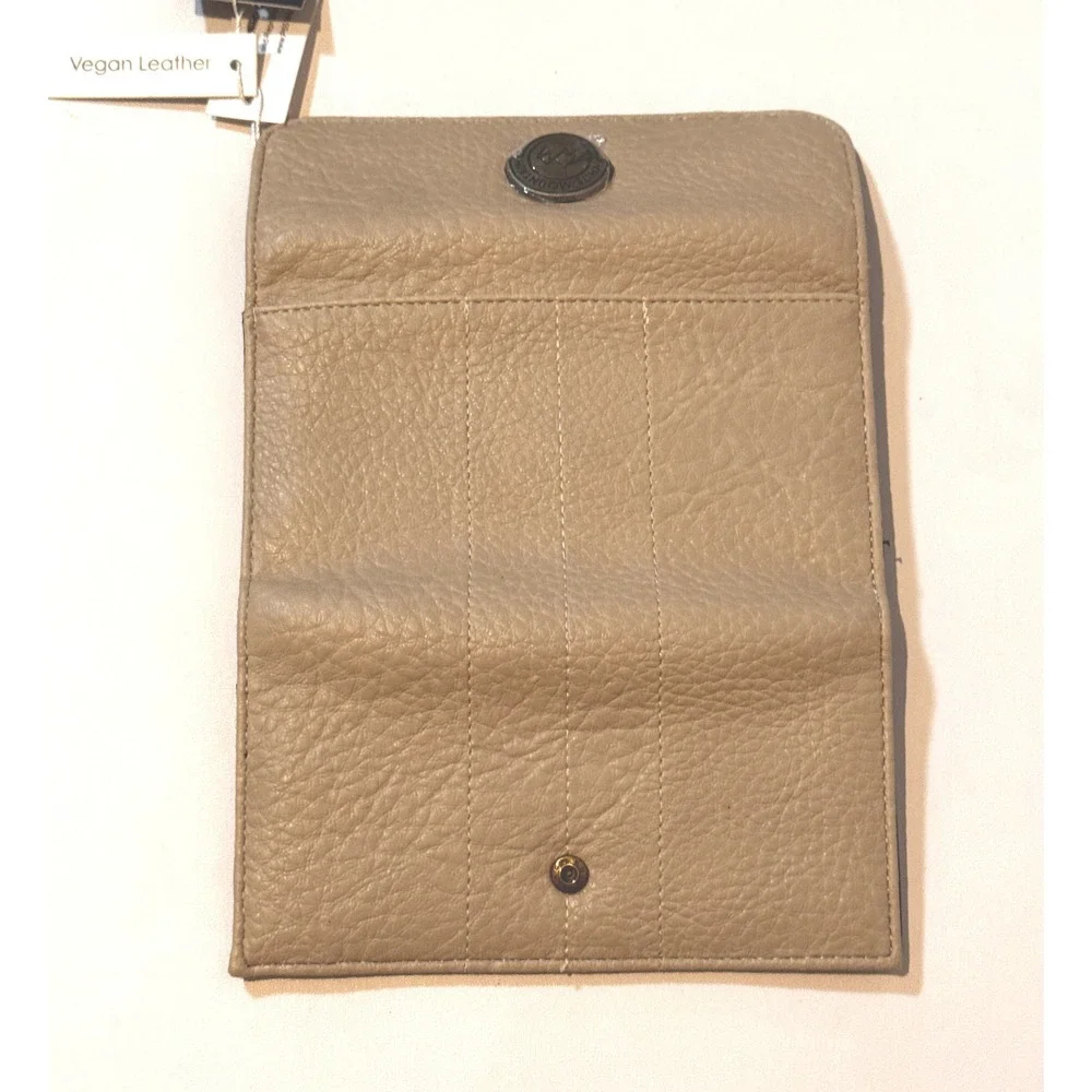 White Mountain Wallet Women OS Taupe Vegan Leather Trifold Snap Clutch NWT